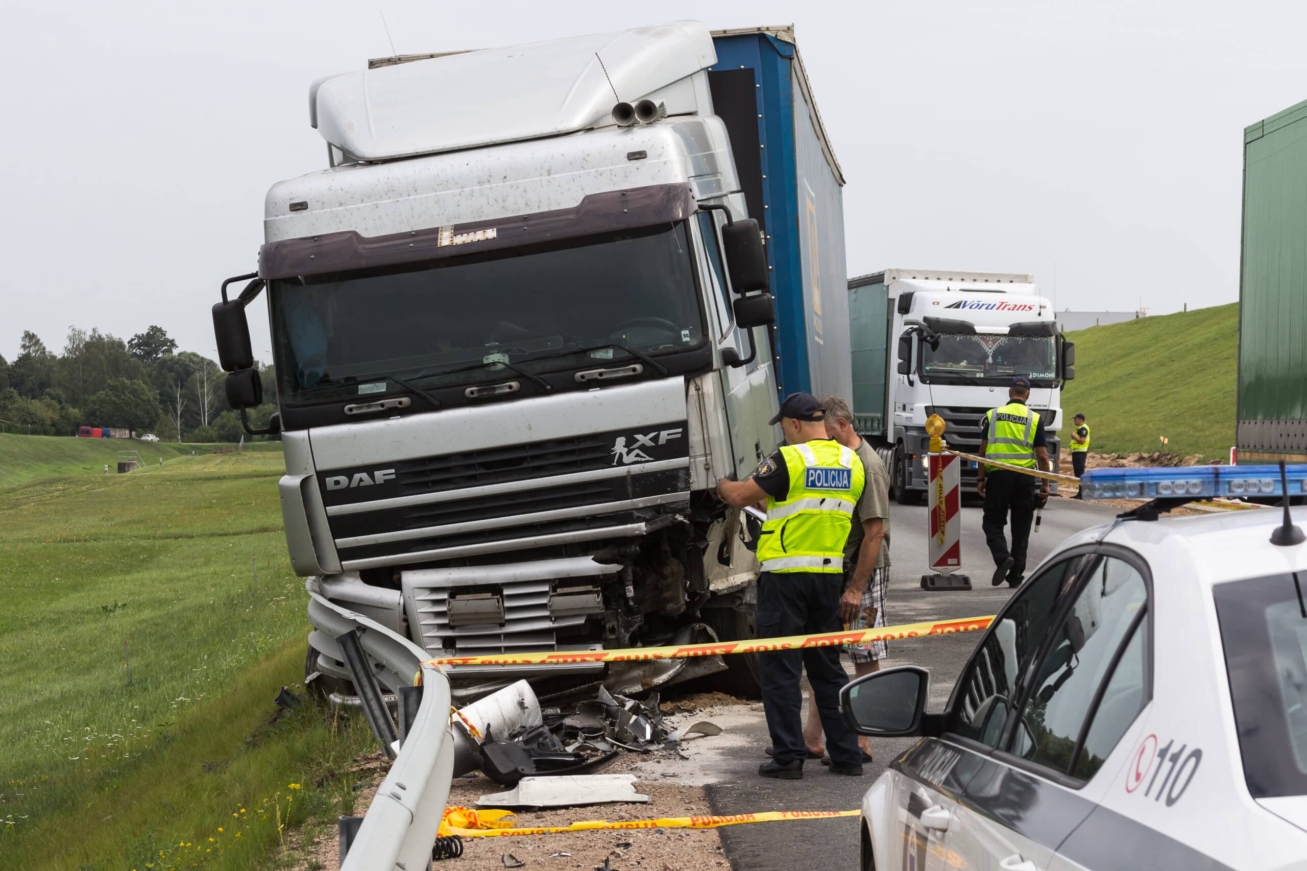 The Role of Federal Regulations in Truck Accident Liability in Arizona
